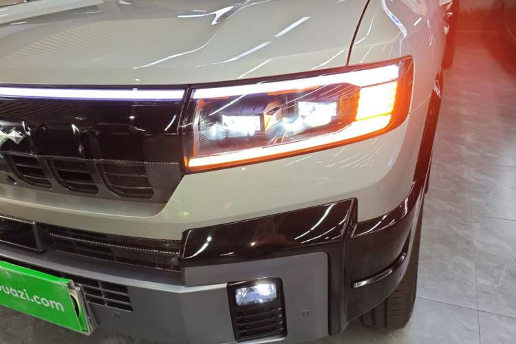 Used Formula Leopard 8 2025 Smart & Brave Flagship Edition 7 Seats Left Front Headlight