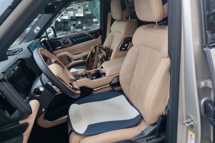 Used Formula Leopard 8 2025 Smart & Brave Flagship Edition 7 Seats Left Front Seat