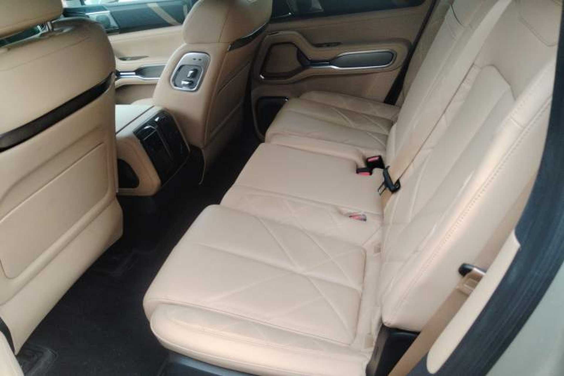 Used Formula Leopard 8 2025 Smart & Brave Flagship Edition 7 Seats Left Rear Seat