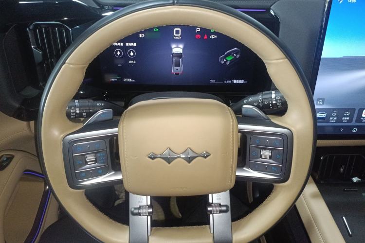Used Formula Leopard 8 2025 Smart & Brave Flagship Edition 7 Seats Steering Wheel