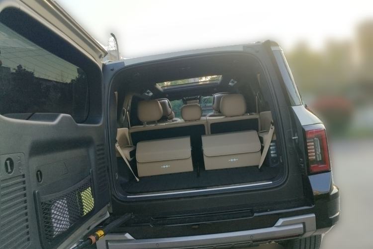 Used Formula Leopard 8 2025 Smart & Brave Flagship Edition 7 Seats Trunk