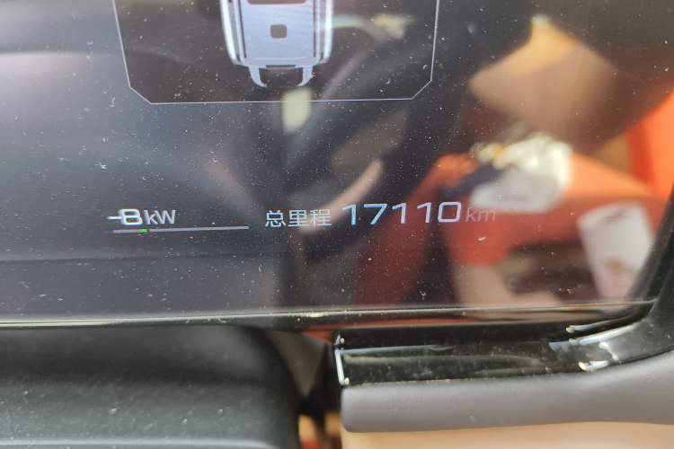Used Formula Leopard 8 2025 Smart & Brave Luxury Edition 6 Seats Odometer Close Up