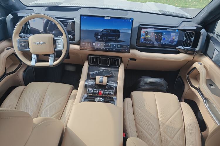 Used Formula Leopard 8 2025 Smart & Brave Flagship Edition 7 Seats Center Console
