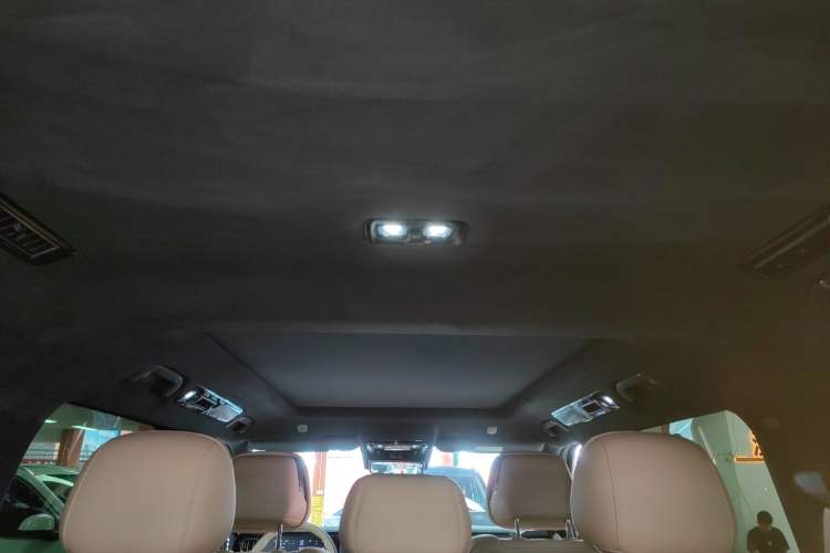 Used Formula Leopard 8 2025 Smart & Brave Flagship Edition 7 Seats Headliner