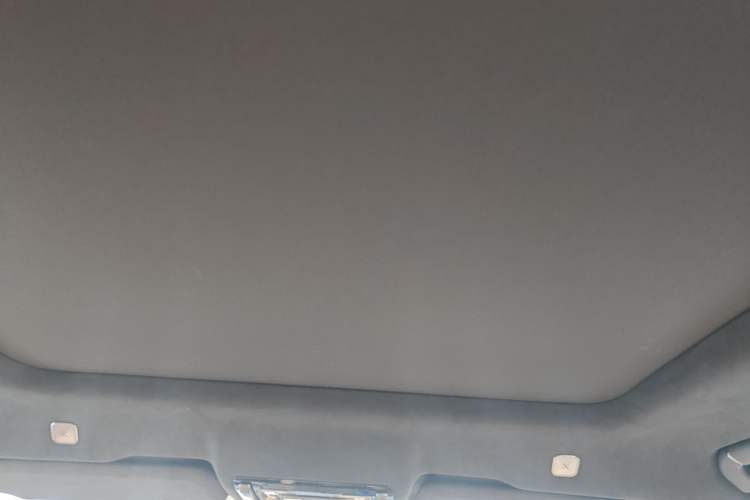 Used Formula Leopard 8 2025 Smart & Brave Flagship Edition 7 Seats Headliner