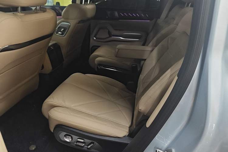 Used Formula Leopard 8 2025 Smart & Brave Flagship Edition 6 Seats Left Rear Seat