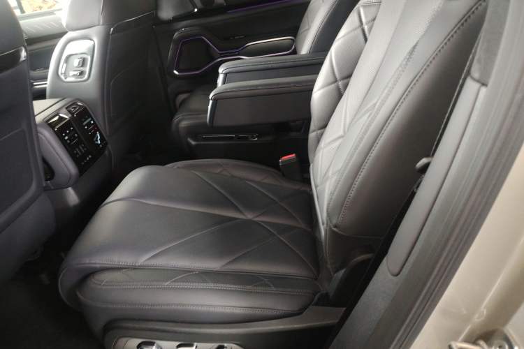 Used Formula Leopard 8 2025 Smart & Brave Flagship Edition 6 Seats Left Rear Seat