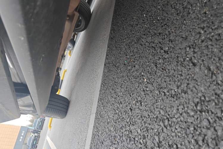 Used Formula Leopard 8 2025 Smart & Brave Flagship Edition 7 Seats Right Side Sill