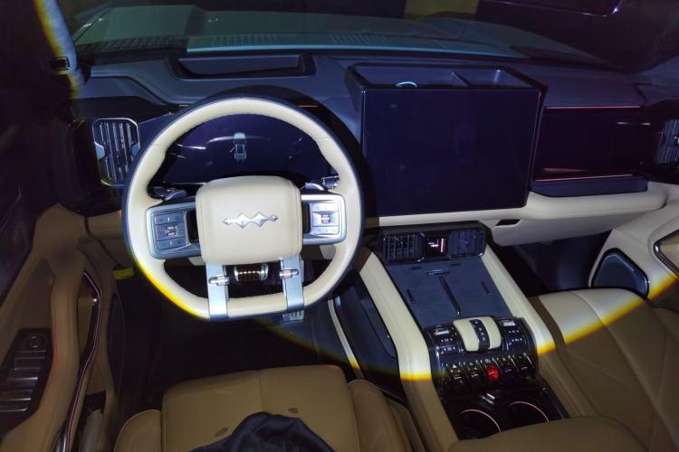 Used Formula Leopard 8 2025 Smart & Brave Flagship Edition 7 Seats Center Console