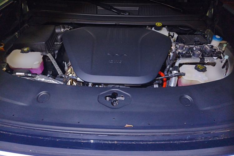 Used Formula Leopard 8 2025 Model Smart & Brave Flagship 5-Seater Engine Bay