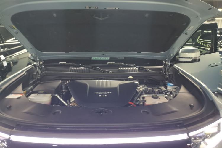 Used Formula Leopard 8 2025 Smart & Brave Flagship Edition 6 Seats Engine Bay