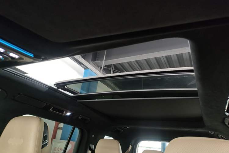 Used Formula Leopard 8 2025 Smart & Brave Flagship Edition 7 Seats Headliner