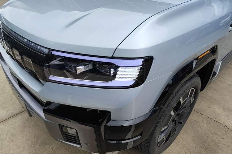 Used Formula Leopard 8 2025 Zhiyong Flagship Drone Edition 7 Seats Left Front Headlight