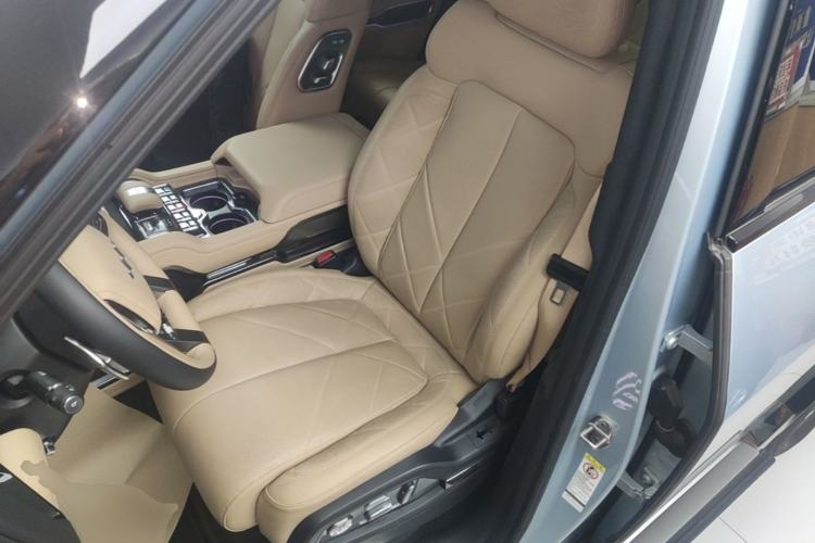Used Formula Leopard 8 2025 Smart & Brave Flagship Edition 7 Seats Left Front Seat
