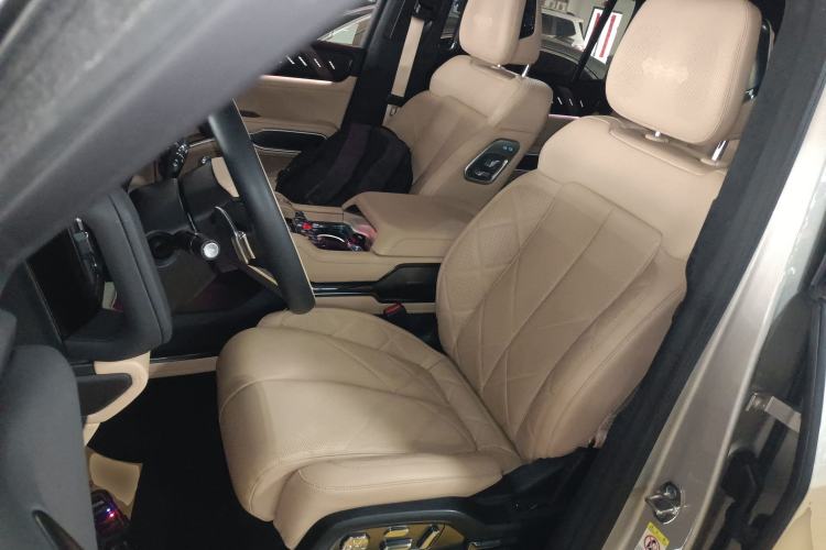 Used Formula Leopard 8 2025 Smart & Brave Flagship Edition 7 Seats Left Front Seat