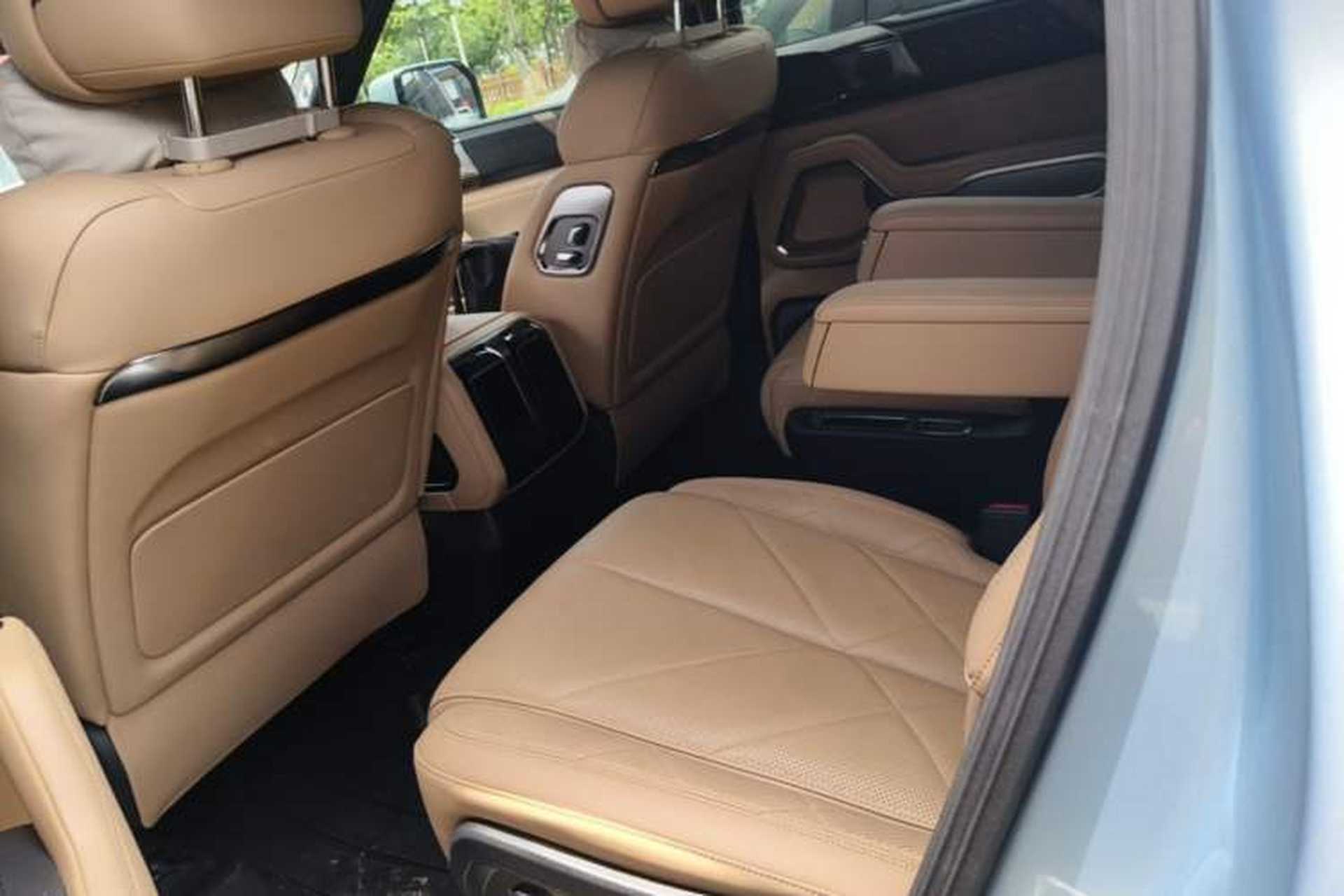 Used Formula Leopard 8 2025 Smart & Brave Flagship Edition 6 Seats Left Rear Seat