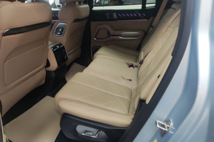 Used Formula Leopard 8 2025 Smart & Brave Flagship Edition 7 Seats Left Rear Seat