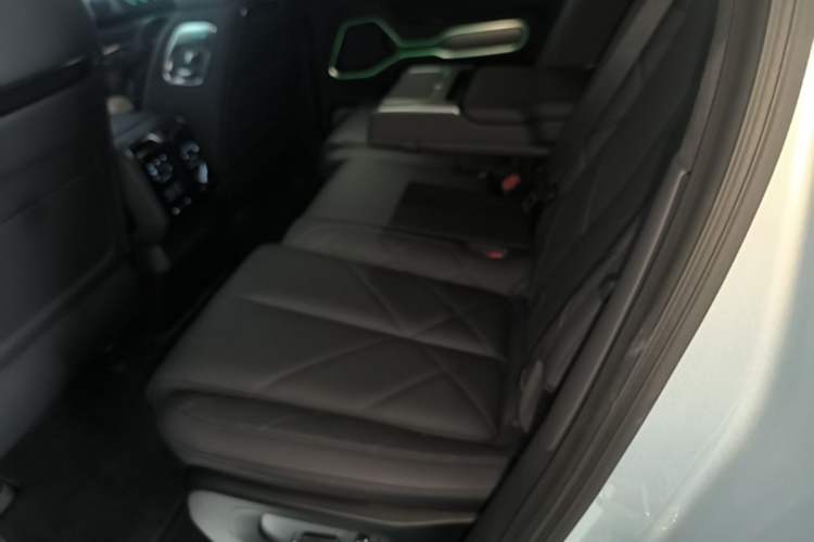 Used Formula Leopard 8 2025 Smart & Brave Flagship Edition 7 Seats Left Rear Seat