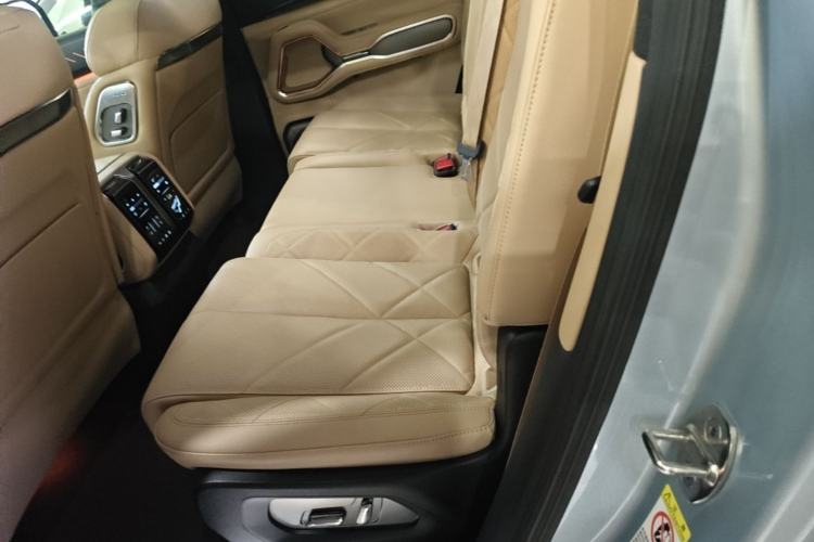 Used Formula Leopard 8 2025 Smart & Brave Flagship Edition 7 Seats Left Rear Seat
