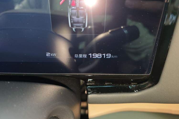 Used Formula Leopard 8 2025 Smart & Brave Flagship Edition 6 Seats Odometer Close Up