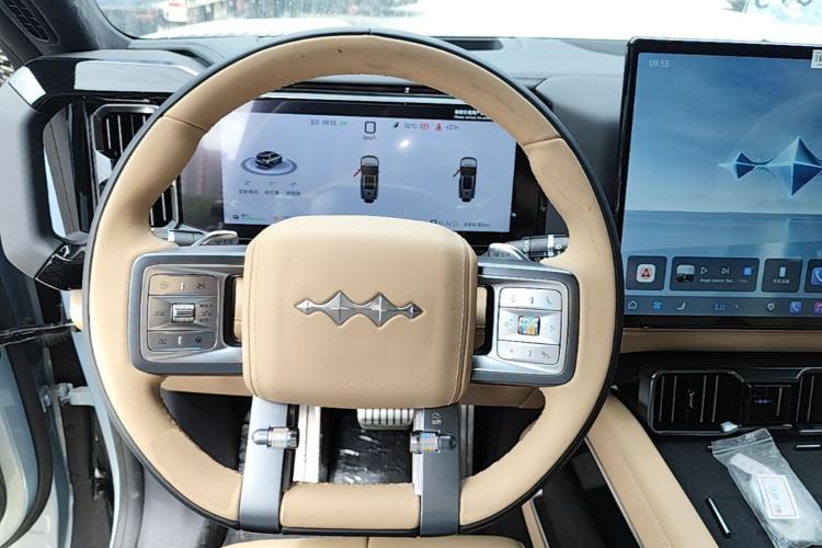 Used Formula Leopard 8 2025 Smart & Brave Flagship Edition 6 Seats Steering Wheel