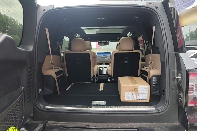 Used Formula Leopard 8 2025 Smart & Brave Flagship Edition 6 Seats Trunk