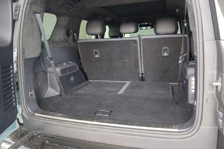 Used Formula Leopard 8 2025 Smart & Brave Flagship Edition 7 Seats Trunk