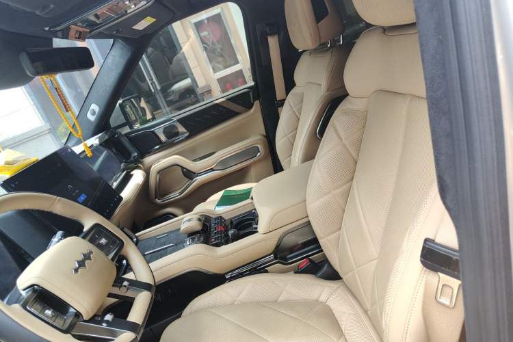 Used Formula Leopard 8 2025 Smart & Brave Flagship Edition 7 Seats Left Front Seat