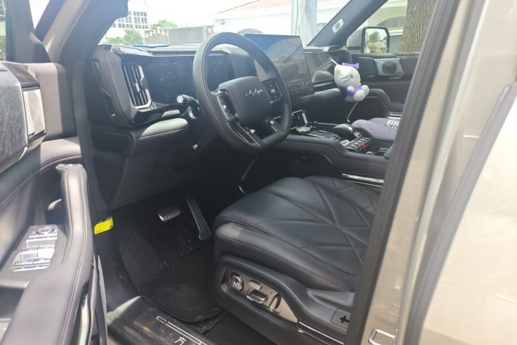 Used Formula Leopard 8 2025 Smart & Brave Flagship Edition 7 Seats Left Front Seat