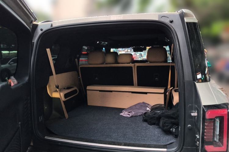 Used Formula Leopard 8 2025 Smart & Brave Flagship Edition 7 Seats Trunk