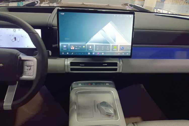 Used Formula Leopard Tai 7 2025 Model 190 km Four-Wheel Drive Ultra Edition Audio And AC Panel
