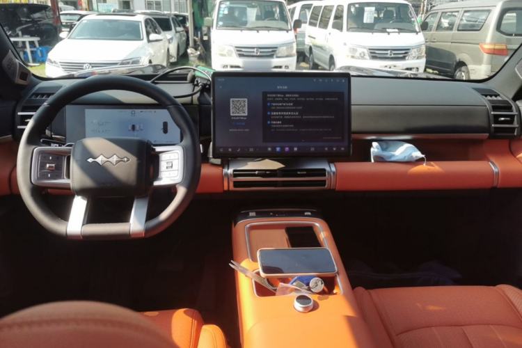 Used Formula Leopard Tai 7 2025 Model 190 km Four-Wheel Drive Max Edition Center Console