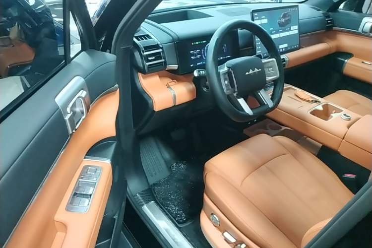 Used Formula Leopard Tai 7 2025 Model 190 km Four-Wheel Drive Ultra Edition Driver Seat
