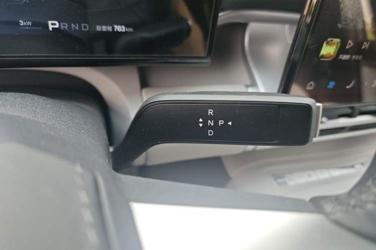Used Formula Leopard Tai 7 2025 Model 200 km Two-Wheel Drive Max Edition Gear Lever