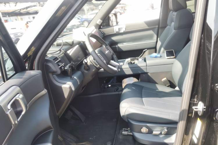 Used Formula Leopard Tai 7 2025 Model 200 km Two-Wheel Drive Max Edition Left Front Seat
