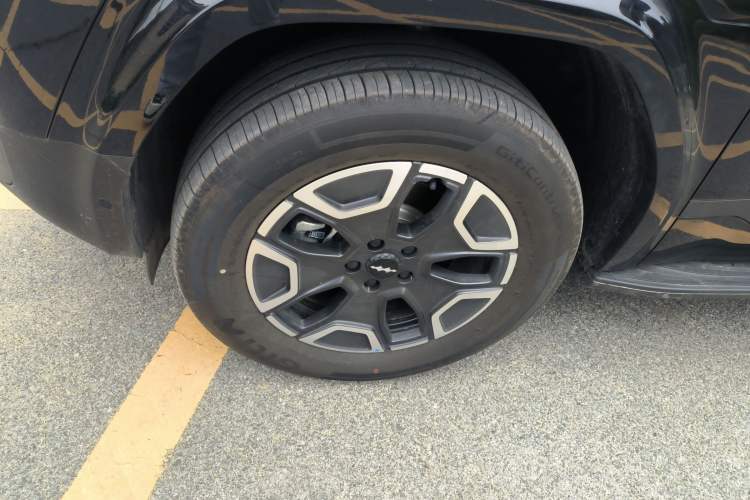 Used Formula Leopard Tai 7 2025 Model 200 km Two-Wheel Drive Max Edition Left Front Wheel Hub
