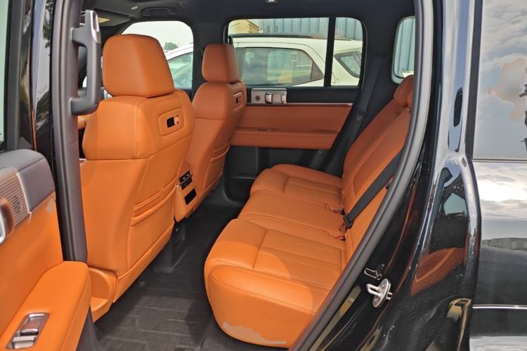 Used Formula Leopard Tai 7 2025 Model 200 km Two-Wheel Drive Max Edition Left Rear Seat