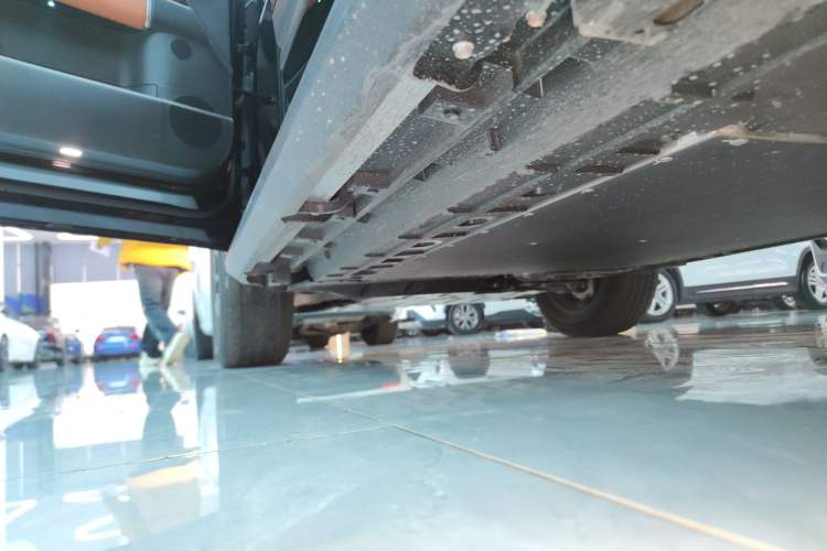 Used Formula Leopard Tai 7 2025 Model 200 km Two-Wheel Drive Max Edition Left Side Sill
