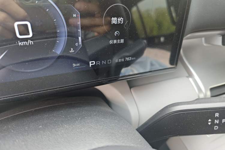 Used Formula Leopard Tai 7 2025 Model 200 km Two-Wheel Drive Max Edition Odometer Close Up