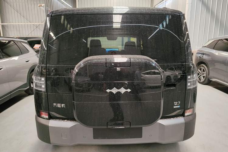 Used Formula Leopard Tai 7 2025 Model 200 km Two-Wheel Drive Max Edition Rear