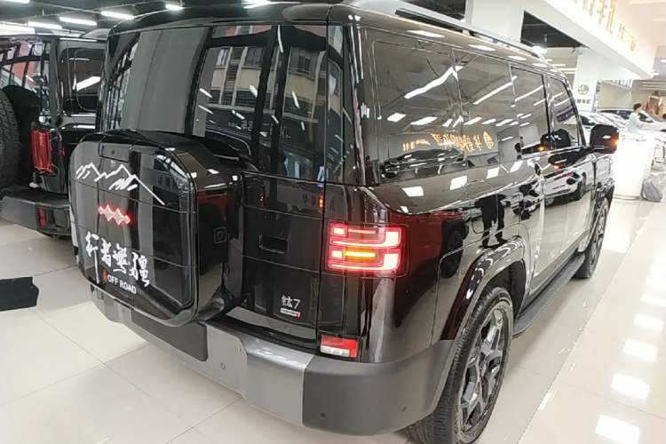 Used Formula Leopard Tai 7 2025 Model 190 km Four-Wheel Drive Ultra Edition Rear