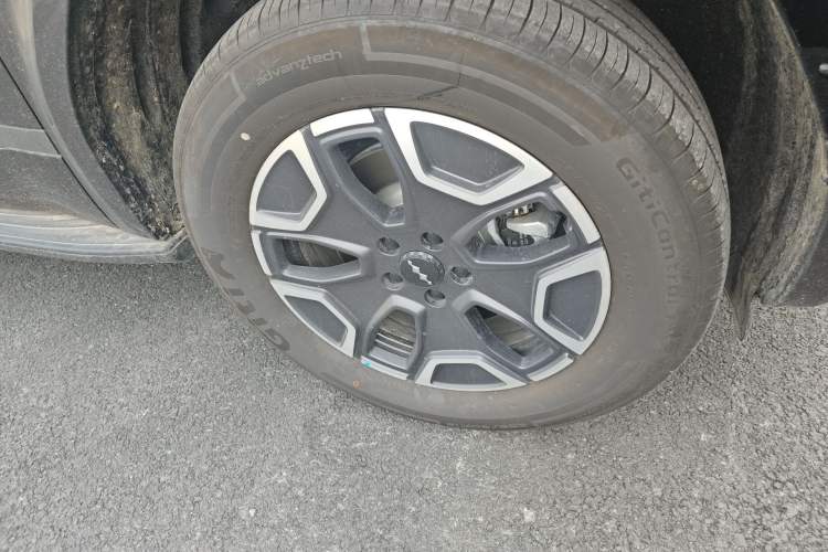 Used Formula Leopard Tai 7 2025 Model 200 km Two-Wheel Drive Max Edition Right Front Wheel Hub