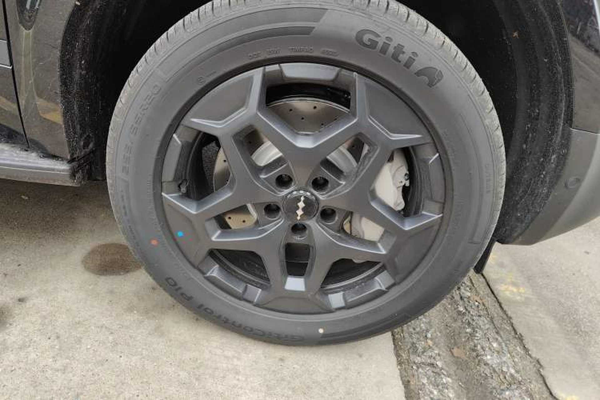 Used Formula Leopard Tai 7 2025 Model 190 km Four-Wheel Drive Ultra Edition Right Front Wheel Hub