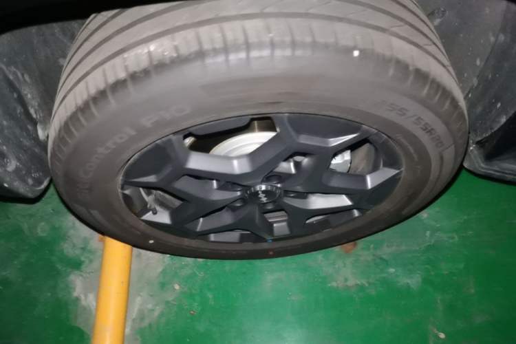 Used Formula Leopard Tai 7 2025 Model 190 km Four-Wheel Drive Ultra Edition Right Rear Wheel Hub
