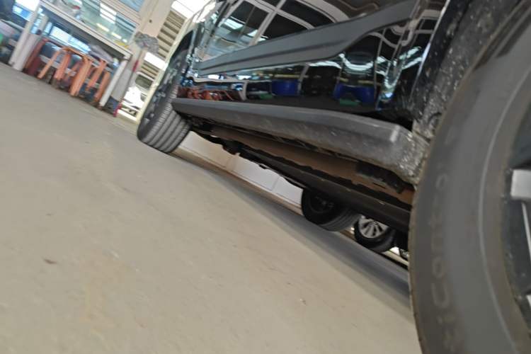 Used Formula Leopard Tai 7 2025 Model 190 km Four-Wheel Drive Ultra Edition Right Side Sill