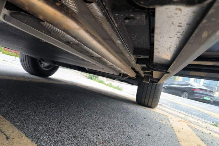Used Formula Leopard Tai 7 2025 Model 200 km Two-Wheel Drive Max Edition Right Side Sill