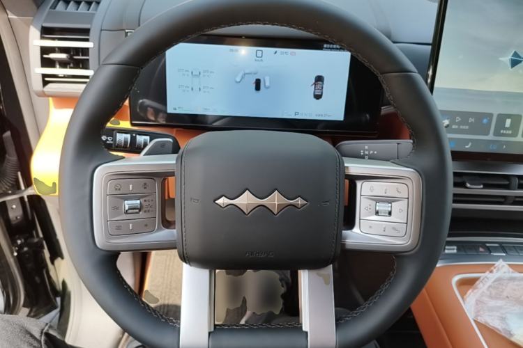 Used Formula Leopard Tai 7 2025 Model 200 km Two-Wheel Drive Max Edition Steering Wheel