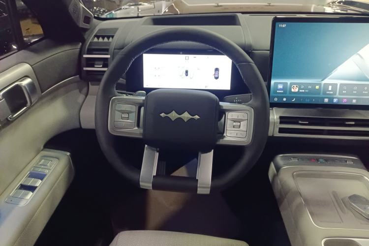 Used Formula Leopard Tai 7 2025 Model 190 km Four-Wheel Drive Ultra Edition Steering Wheel