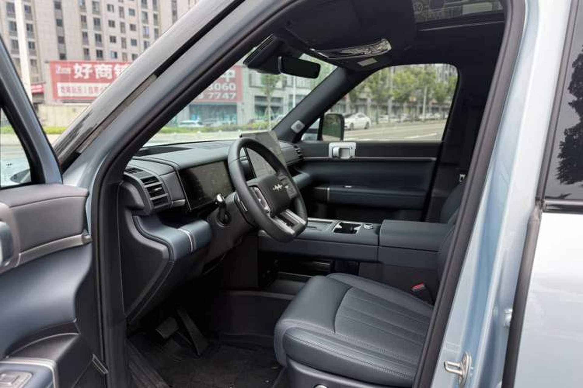 Used Formula Leopard Tai 7 2025 Model 200 km Two-Wheel Drive Max Edition Interior 2