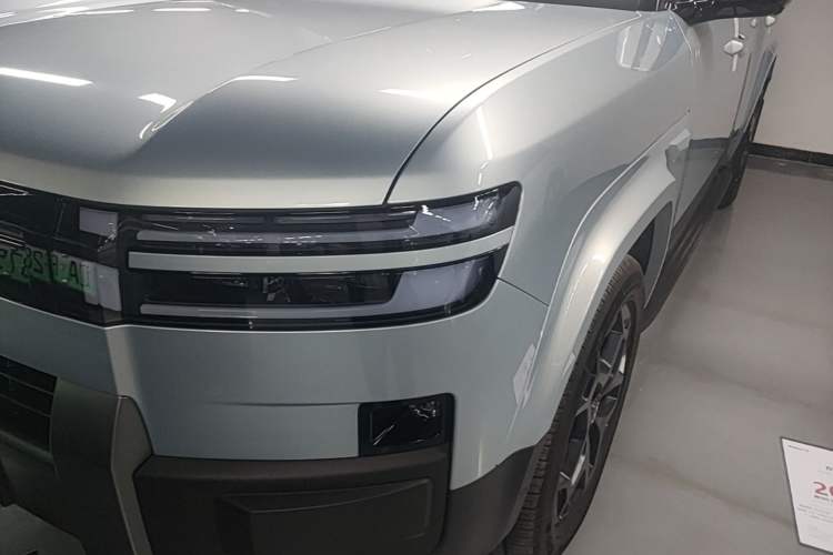 Used Formula Leopard Tai 7 2025 Model 190 km Four-Wheel Drive Ultra Edition Left Front Headlight